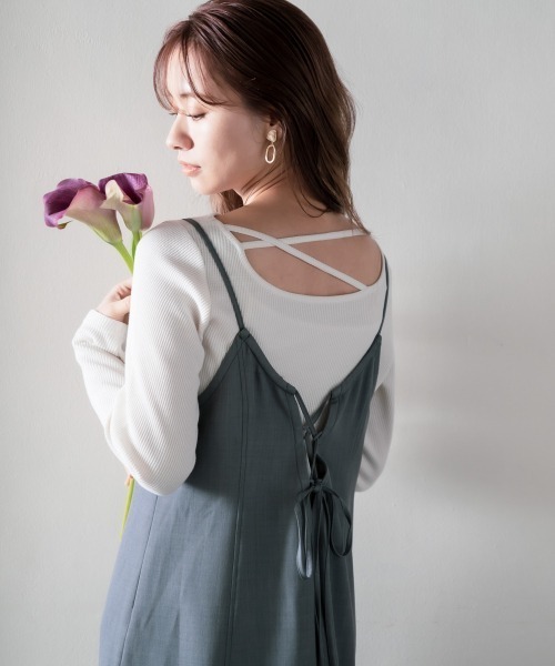 mysty woman(ミスティウーマン)の「バックシャンアシメネックプルオーバー 937638(Tシャツ/カットソー・レディース・ブラック/オフホワイト/カーキ・FREE)」の4枚目の写真