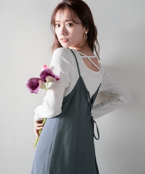 mysty woman(ミスティウーマン)の「バックシャンアシメネックプルオーバー 937638(Tシャツ/カットソー・レディース・ブラック/オフホワイト/カーキ・FREE)」の15枚目の写真