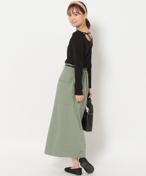 mysty woman(ミスティウーマン)の「バックシャンアシメネックプルオーバー 937638(Tシャツ/カットソー・レディース・ブラック/オフホワイト/カーキ・FREE)」の13枚目の写真