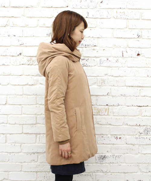 Kastane(カスタネ)の「【Kastane】ナイロンBIGフードコート(ダウンジャケット/コート・レディース・ブラック/グレー/キャメル・FREE)」の9枚目の写真