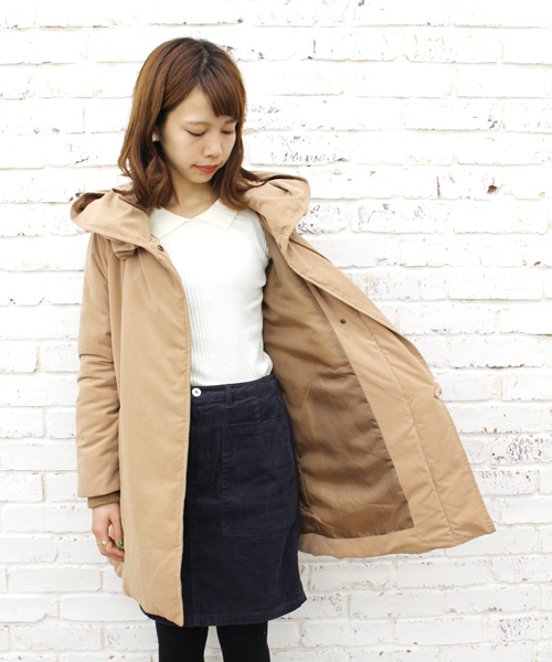 Kastane(カスタネ)の「【Kastane】ナイロンBIGフードコート(ダウンジャケット/コート・レディース・ブラック/グレー/キャメル・FREE)」の14枚目の写真