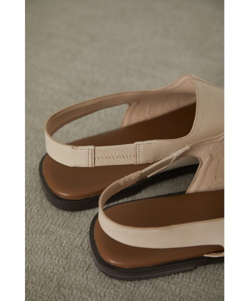 RIM.ARK（リムアーク）の「Square toe covered sandal（サンダル・レディース・ブラック/ライトベージュ・38/36/37）」の6枚目の写真