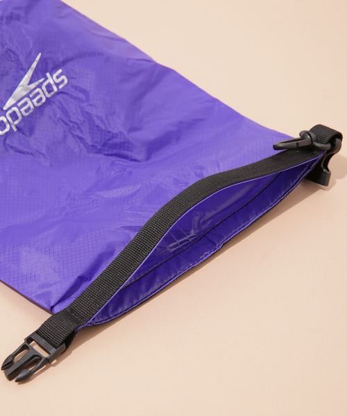 Speedo（スピード）の「speedo/ウオータープルーフ ロールトップ3Lポーチバッグ（エコバッグ/サブバッグ・レディース・ブラック/パープル/イエロー/カーキ・FREE）」の18枚目の写真