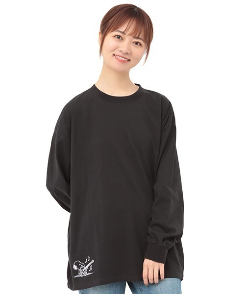 PEANUTS(ピーナッツ)の「スヌーピー ワンポイント刺繍ロングTシャツ(Tシャツ/カットソー・レディース・ブラック/オフホワイト・FREE)」の17枚目の写真