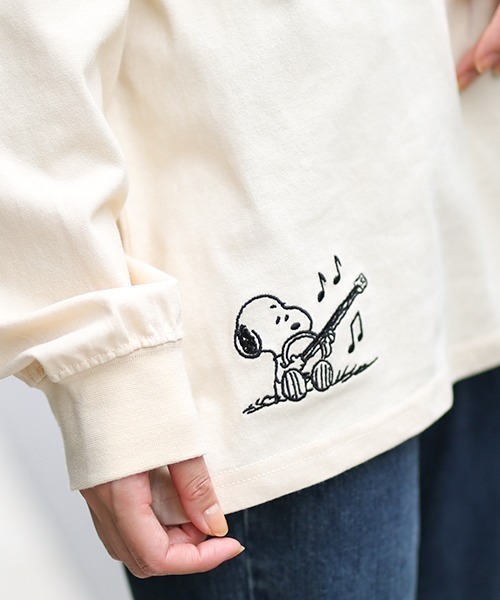 PEANUTS(ピーナッツ)の「スヌーピー ワンポイント刺繍ロングTシャツ(Tシャツ/カットソー・レディース・ブラック/オフホワイト・FREE)」の6枚目の写真
