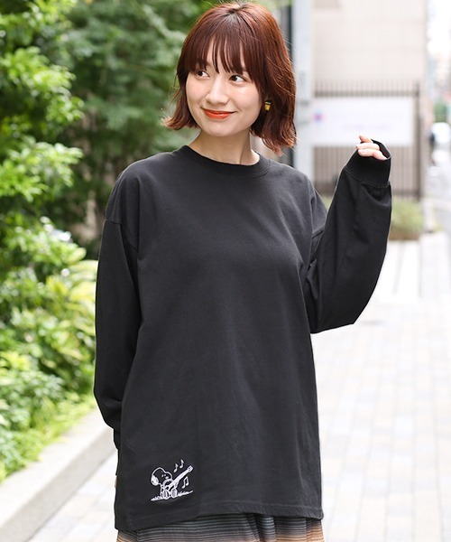 PEANUTS(ピーナッツ)の「スヌーピー ワンポイント刺繍ロングTシャツ(Tシャツ/カットソー・レディース・ブラック/オフホワイト・FREE)」の10枚目の写真