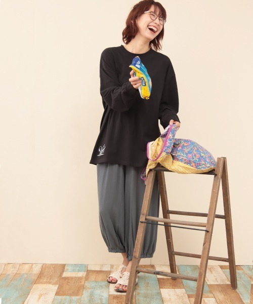 PEANUTS(ピーナッツ)の「スヌーピー ワンポイント刺繍ロングTシャツ(Tシャツ/カットソー・レディース・ブラック/オフホワイト・FREE)」の13枚目の写真