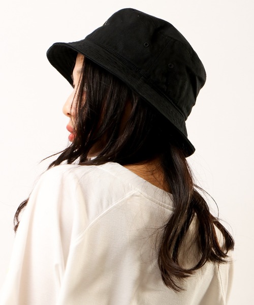 Lee（リー）の「Lee×PEANUTS BUCKET COTTON TWILL バケットハット（ハット・レディース・ベージュ/ブラック・FREE）」の10枚目の写真