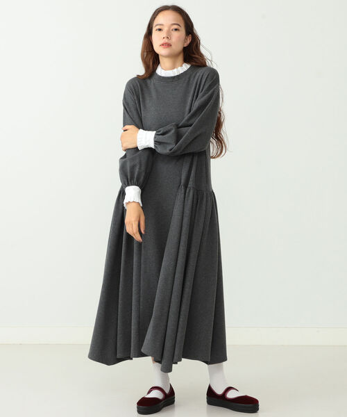 Carolina フリル襟 Glaser グレイサー のファッション Carolina Glaser 裏毛ワンピース ワンピース Carolina Glaser カロリナ