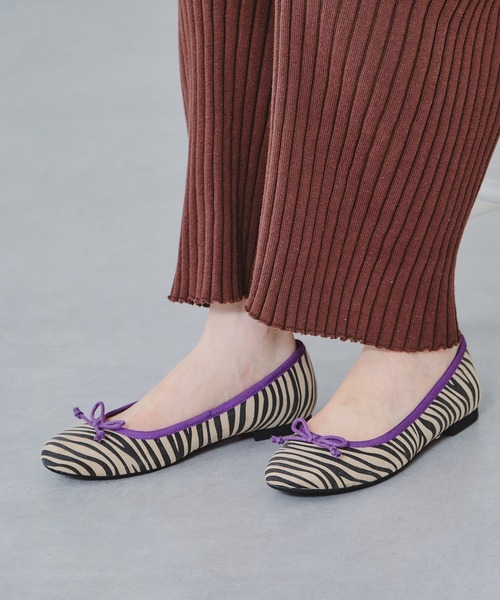 WA ORiental TRaffic(ダブルエーオリエンタルトラフィック)の「バレエシューズ/15301(バレエシューズ・レディース・ベージュ/グレー/シルバー/キャメル/グリーン/レッド/ブラック×ホワイト/ブラック系その他2・40/38/39/33/34/35/36/37/41/42/43)」の2枚目の写真