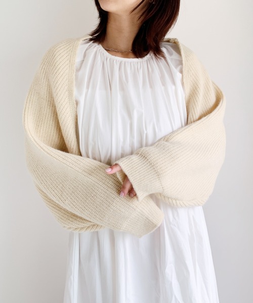 at12:03(アットイチニーゼロサン)の「ボレロニットカーデ(カーディガン/ボレロ・レディース・ブラック/グレー/アイボリー・FREE)」の17枚目の写真