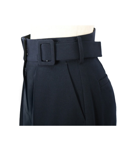 RUIRUE BOUTIQUE（ルイルエブティック）の「洗えるシークレットゴム　ストレート美脚パンツ（その他パンツ・レディース・サーモンピンク/テラコッタ/オフホワイト/ライトカーキ/ネイビー/ブラック/ブルー・3L/4L/L/LL/M/S/5L）」の9枚目の写真