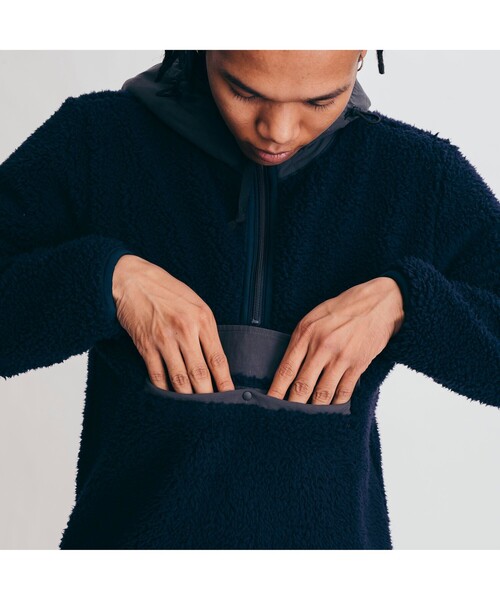 AIGLE（エーグル）の「ボアフリース アノラックパーカ（スウェット・メンズ・アイボリー/ダークネイビー・LL/M/L）」の5枚目の写真