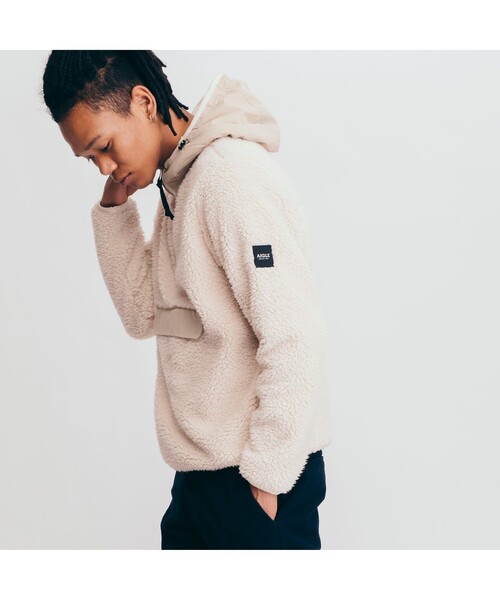 AIGLE（エーグル）の「ボアフリース アノラックパーカ（スウェット・メンズ・アイボリー/ダークネイビー・LL/M/L）」の4枚目の写真