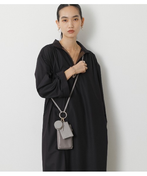 crie conforto（クリーコンフォルト）の「コンビ多機能スマホショルダー（ショルダーバッグ・レディース・ブラック/ブラウン/グレー/シルバー/ゴールド・FREE）」の3枚目の写真