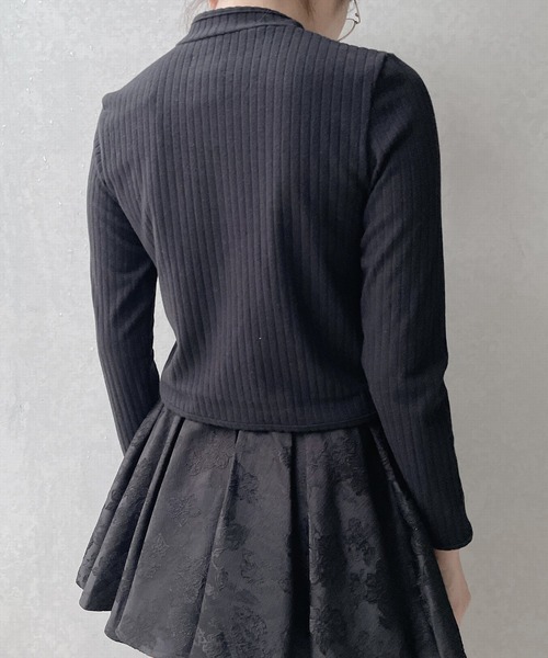 lilLilly(リルリリー)の「チャイナリブトップス(ニット/セーター・レディース・ホワイト/ブラック/ピンク/ブルー・FREE)」の10枚目の写真