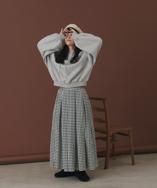 MERLOT（メルロー）の「ボリューム袖裏起毛パーカー（パーカー・レディース・ナチュラル/ブラウン/グレー/ダークグリーン・FREE）」の5枚目の写真