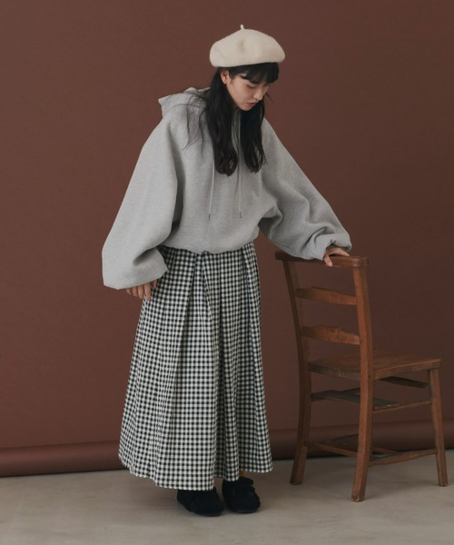 MERLOT（メルロー）の「ボリューム袖裏起毛パーカー（パーカー・レディース・ナチュラル/ブラウン/グレー/ダークグリーン・FREE）」の9枚目の写真