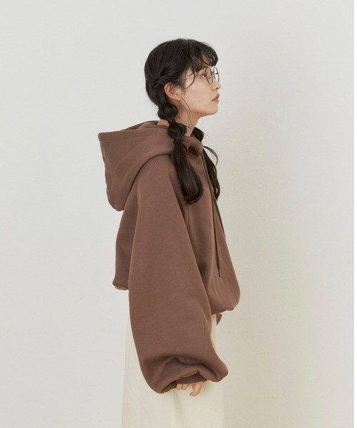 MERLOT（メルロー）の「ボリューム袖裏起毛パーカー（パーカー・レディース・ナチュラル/ブラウン/グレー/ダークグリーン・FREE）」の18枚目の写真