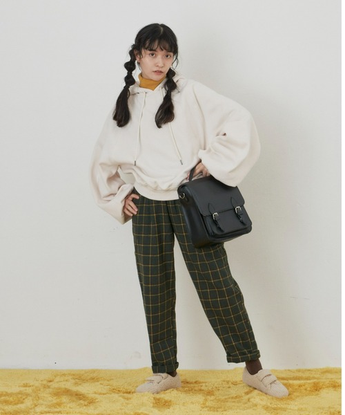 MERLOT（メルロー）の「ボリューム袖裏起毛パーカー（パーカー・レディース・ナチュラル/ブラウン/グレー/ダークグリーン・FREE）」の20枚目の写真