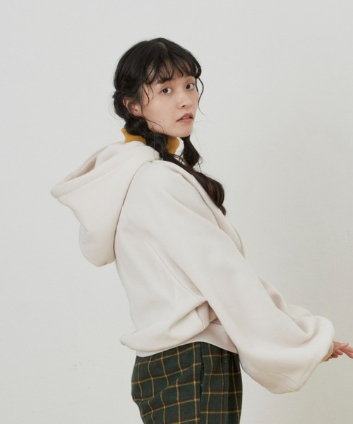 MERLOT（メルロー）の「ボリューム袖裏起毛パーカー（パーカー・レディース・ナチュラル/ブラウン/グレー/ダークグリーン・FREE）」の22枚目の写真