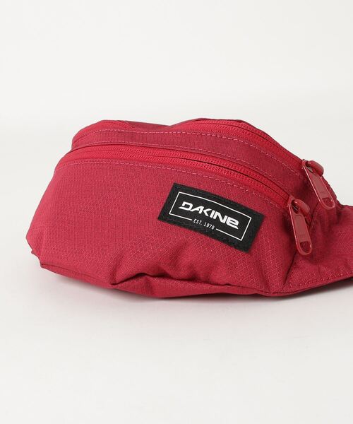 DAKINE(ダカイン)の「DAKINE CLASSIC HIP PACK ボディバッグ 【2021年秋冬モデル】/ダカインウエストポーチ(ボディバッグ/ウエストポーチ・レディース・グリーン系その他/オリーブ/カラフル/ブラック系その他/マルチ/パープル系その他/ブルー/ボルドー/ブラック/レッド系その他・FREE)」の13枚目の写真