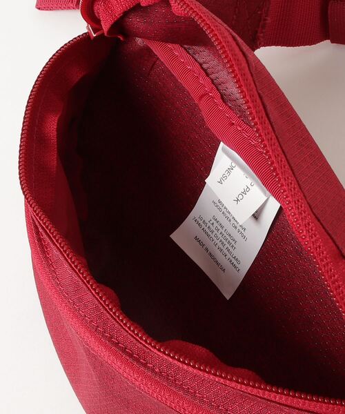 DAKINE(ダカイン)の「DAKINE CLASSIC HIP PACK ボディバッグ 【2021年秋冬モデル】/ダカインウエストポーチ(ボディバッグ/ウエストポーチ・レディース・グリーン系その他/オリーブ/カラフル/ブラック系その他/マルチ/パープル系その他/ブルー/ボルドー/ブラック/レッド系その他・FREE)」の18枚目の写真