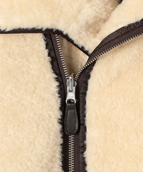 CASA FLINE（カーサフライン）の「CASA FLINE: ボア リバーシブル ジャケット コート（その他アウター・レディース・オフホワイト・ONE SIZE）」の5枚目の写真