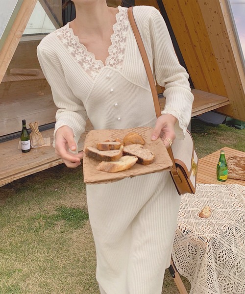 MAISON DE THERESE(メゾン ド テレーズ)の「Vネックレース切り替え ニットワンピース(ワンピース・レディース・ホワイト/ブラック・MEDIUM/SMALL/LARGE/X-LARGE)」の7枚目の写真