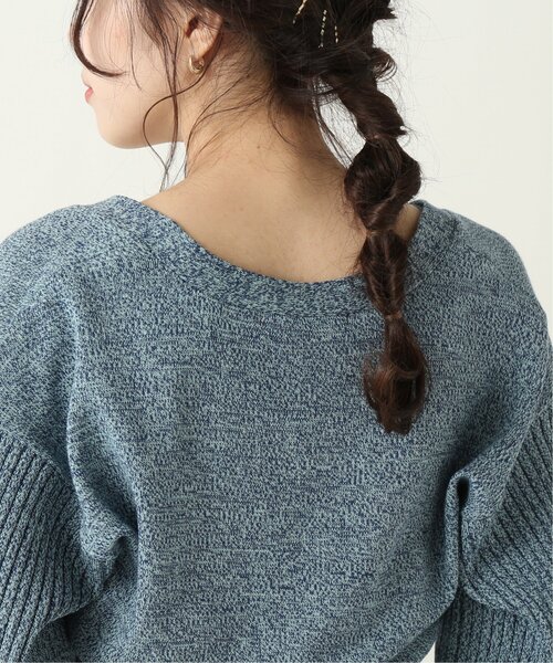 RAY CASSIN(レイカズン)の「メランジ袖ボリュームニットカーディガン(カーディガン/ボレロ・レディース・ベージュ/パープル/ブルー・FREE)」の22枚目の写真