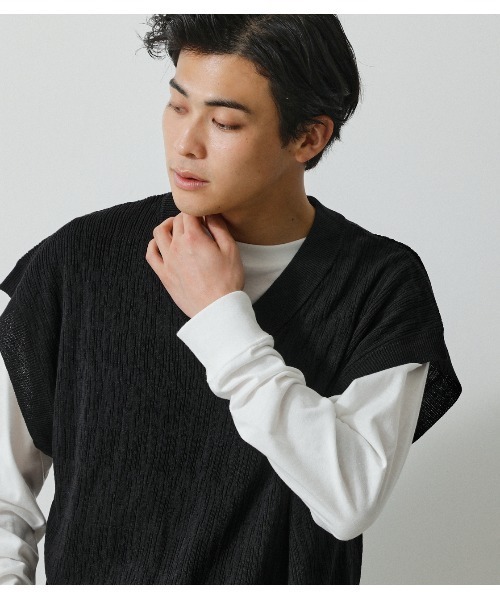 AZUL by moussy(アズールバイマウジー)の「SURFACE CHANGE KNIT VEST/サーフェスチェンジニットベスト(ベスト・メンズ・オフホワイト/ベージュ/ブラック・MEDIUM/LARGE)」の14枚目の写真