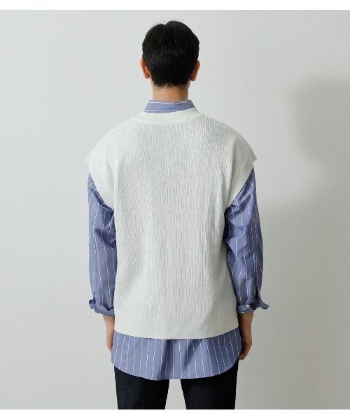 AZUL by moussy(アズールバイマウジー)の「SURFACE CHANGE KNIT VEST/サーフェスチェンジニットベスト(ベスト・メンズ・オフホワイト/ベージュ/ブラック・MEDIUM/LARGE)」の9枚目の写真