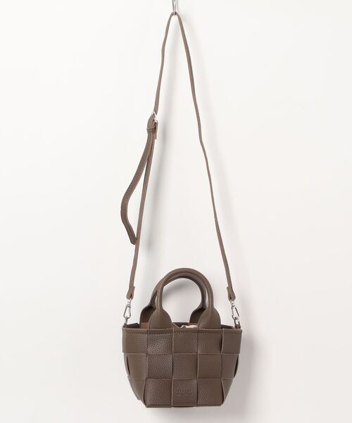 favori vie nouvelle(ファボリ ヴィー ヌーヴェル)の「<favori vie nouvelle/ファボリ ヴィー ヌーヴェル> メッシュ編みミニ2WAYショルダー(ショルダーバッグ・レディース・アイボリー/ライトグリーン/モカ/ブラック/ネイビー/ライトグレー/ダークブラウン/ラベンダー/マスタード/シルバー/グリーン・ONE SIZE)」の14枚目の写真