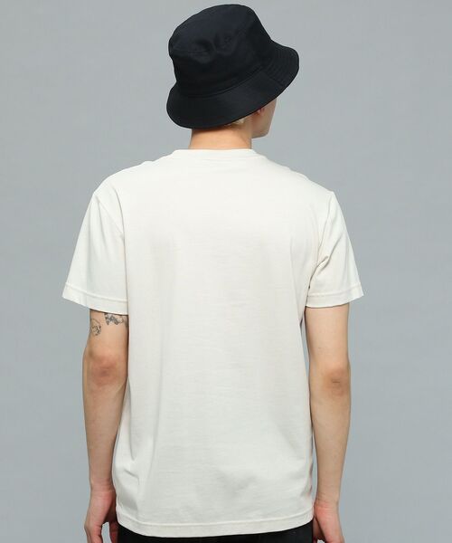 Calvin Klein(カルバン・クライン)の「エンブロイドツートーンロゴTシャツ(Tシャツ/カットソー・メンズ・ホワイト/ブラック・S/M/L/XL)」の4枚目の写真