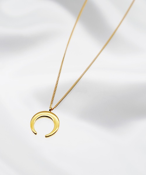 SIGNAL(シグナル)の「【SIGNAL/シグナル】MOON NECKLACE / ムーンネックレス(ネックレス・レディース・ゴールド・42cm)」の4枚目の写真