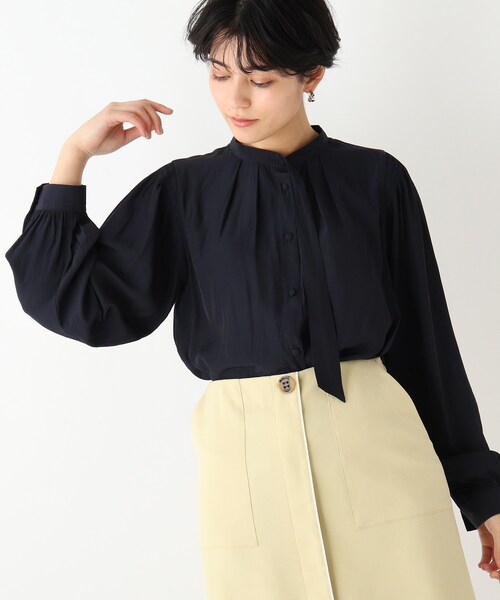 index（インデックス）の「◆パウダーサテンシャーリングボウタイブラウス【WEB限定サイズ】（シャツ/ブラウス・レディース・サックスブルー/ネイビー/ライトグレー/ホワイト系4・40/36/38/42）」の3枚目の写真