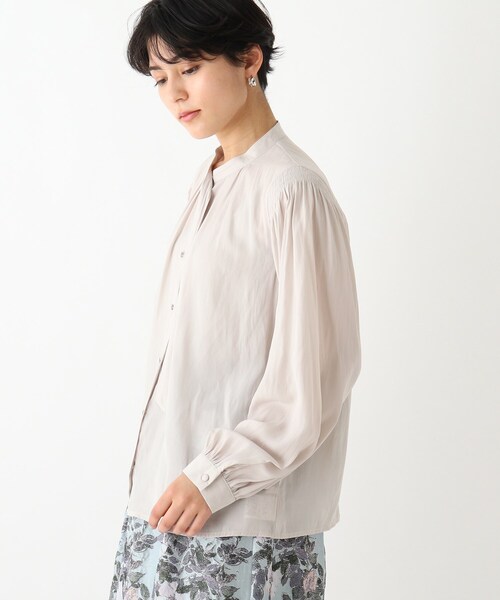 index（インデックス）の「◆パウダーサテンシャーリングボウタイブラウス【WEB限定サイズ】（シャツ/ブラウス・レディース・サックスブルー/ネイビー/ライトグレー/ホワイト系4・40/36/38/42）」の6枚目の写真