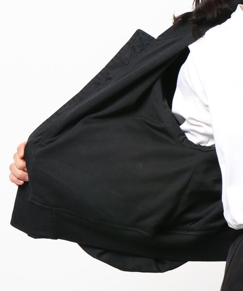 HONEYSUCKLE ROSE（ハニーサックルローズ）の「【HONEYSUCKLE ROSE】ショートライトＭＡ−１（MA-1・レディース・オリーブ/ブラック・M/L）」の4枚目の写真