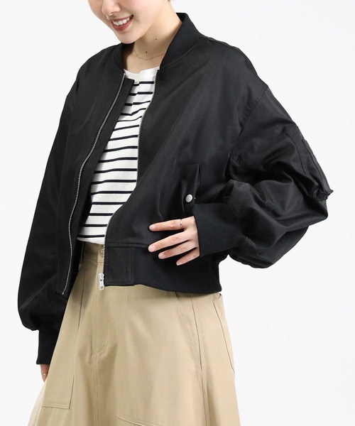 HONEYSUCKLE ROSE（ハニーサックルローズ）の「【HONEYSUCKLE ROSE】ショートライトＭＡ−１（MA-1・レディース・オリーブ/ブラック・M/L）」の2枚目の写真