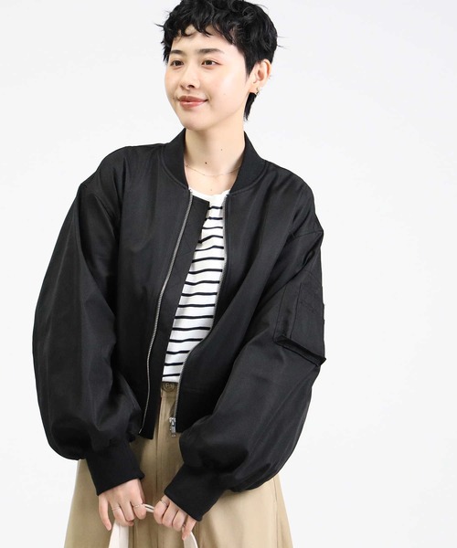 HONEYSUCKLE ROSE（ハニーサックルローズ）の「【HONEYSUCKLE ROSE】ショートライトＭＡ−１（MA-1・レディース・オリーブ/ブラック・M/L）」の6枚目の写真