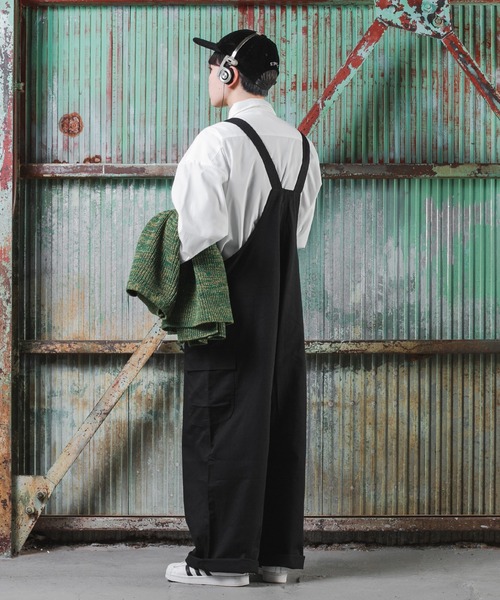 kutir（クティール）の「ミリタリーオーバーオール（サロペット