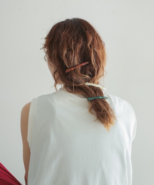 rapiecage（ラピエサージュ）の「ランダムラインショートバレッタ（バレッタ/ヘアクリップ・レディース・ブラウン/グリーン/キナリ・FREE）」の5枚目の写真