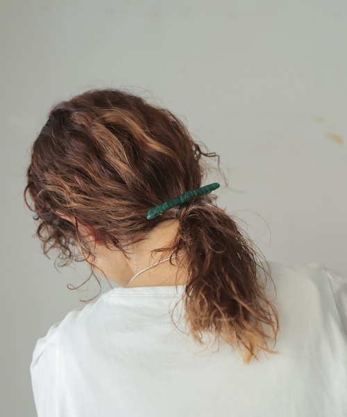 rapiecage（ラピエサージュ）の「ランダムラインショートバレッタ（バレッタ/ヘアクリップ・レディース・ブラウン/グリーン/キナリ・FREE）」の9枚目の写真