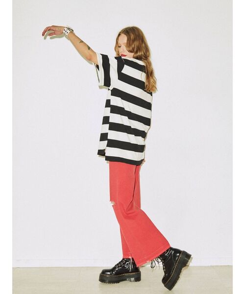 jouetie（ジュエティ）の「エンブレムポロカラールーズトップス（Tシャツ/カットソー・レディース・ブラック/ピンク/ブルー・MEDIUM）」の5枚目の写真