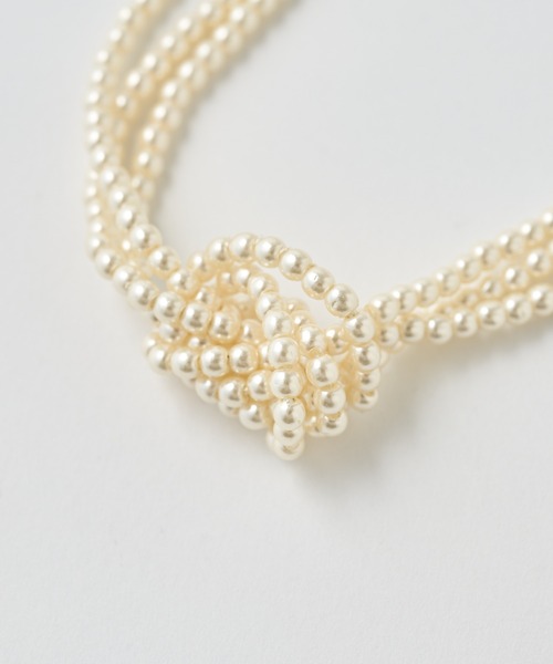 SHENERY(シーナリー)の「【WEB限定】パール3連ストラップネックレス(ネックレス・レディース・ゴールド・FREE)」の6枚目の写真