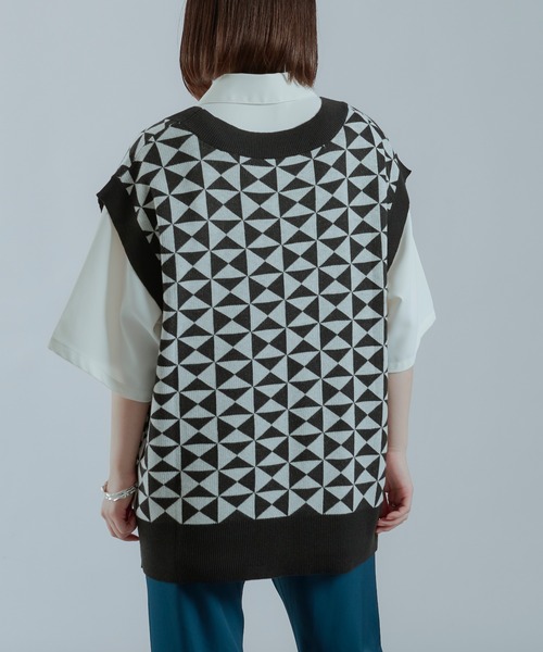 Ellno Loset（エルノロゼット）の「柄ニットベスト（ベスト・メンズ・ブラック/ブラック系その他2/ブラック系その他・MEDIUM/LARGE）」の9枚目の写真