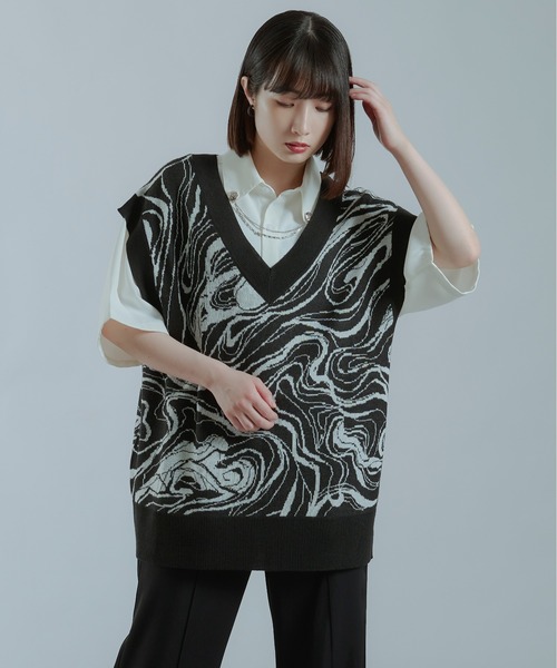 Ellno Loset（エルノロゼット）の「柄ニットベスト（ベスト・メンズ・ブラック/ブラック系その他2/ブラック系その他・MEDIUM/LARGE）」の21枚目の写真