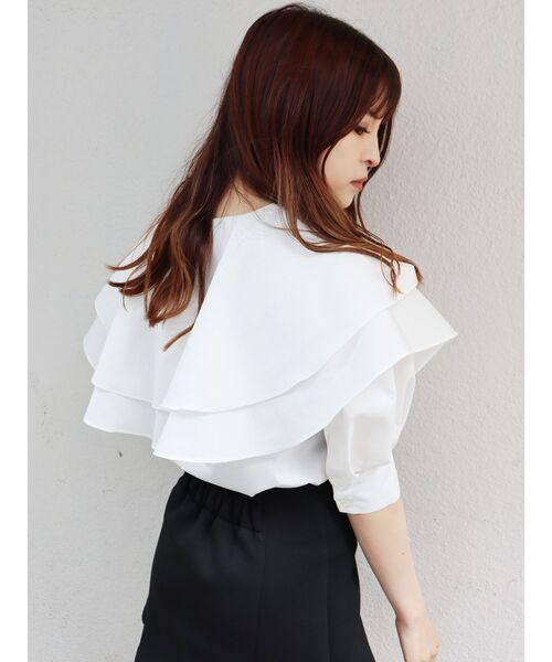 MURUA（ムルーア）の「【WEB限定】ボリュームフリルブラウス（シャツ/ブラウス・レディース・ホワイト/ブラック・FREE）」の5枚目の写真