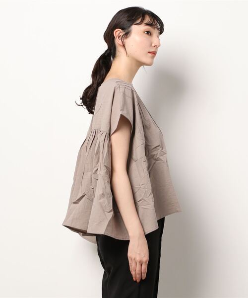 Samansa Mos2（サマンサ モスモス）の「ピンタックワイドブラウス（シャツ/ブラウス・レディース・オフホワイト/レッド/モカ/ブラック・ﾌﾘ-）」の5枚目の写真