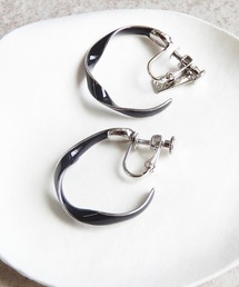 The Rule ザルール:Celadon twist hoop earring :ねじり フープイヤリング